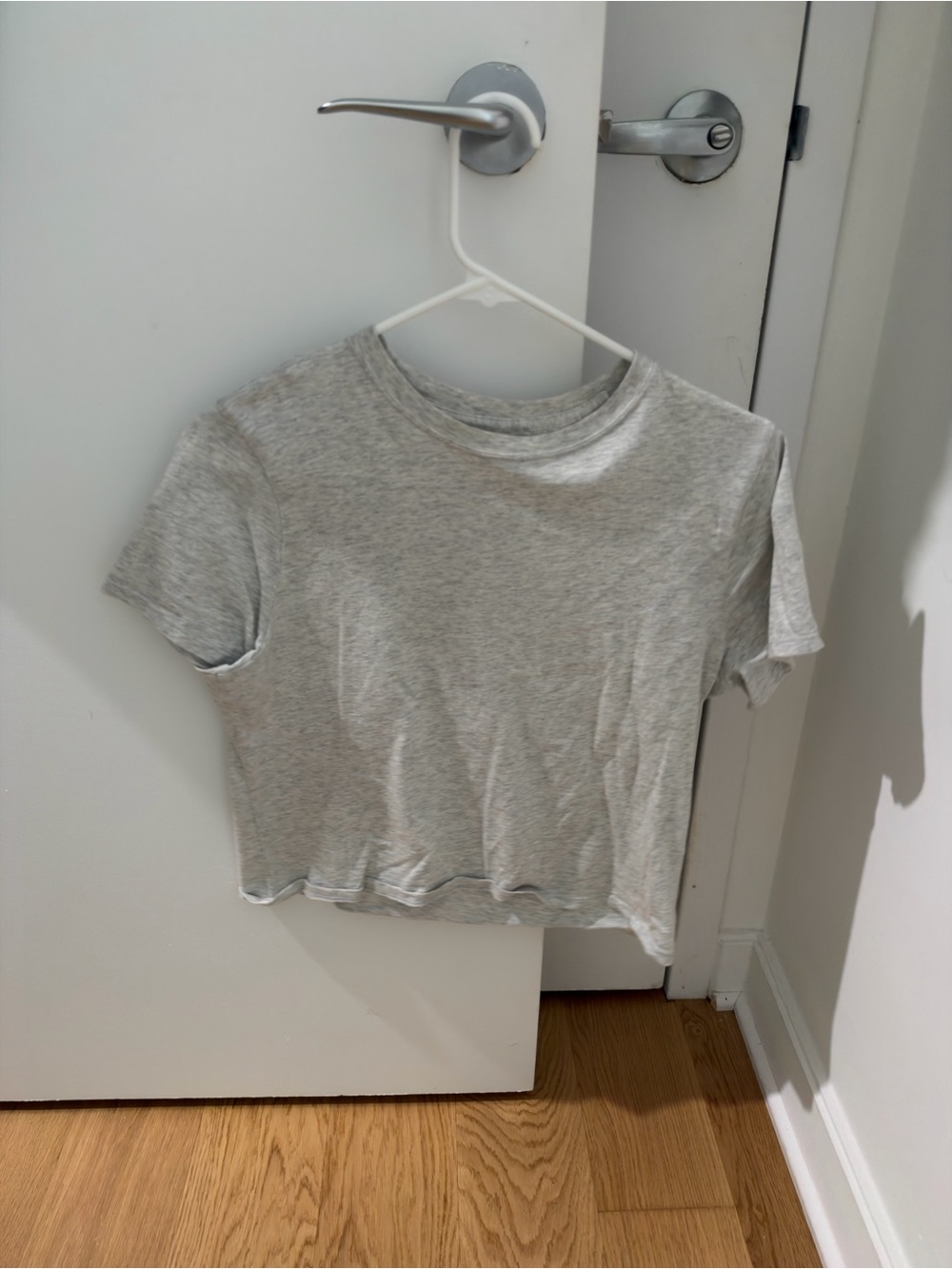 Abercrombie Skimming Gray Short Sleeve Tee